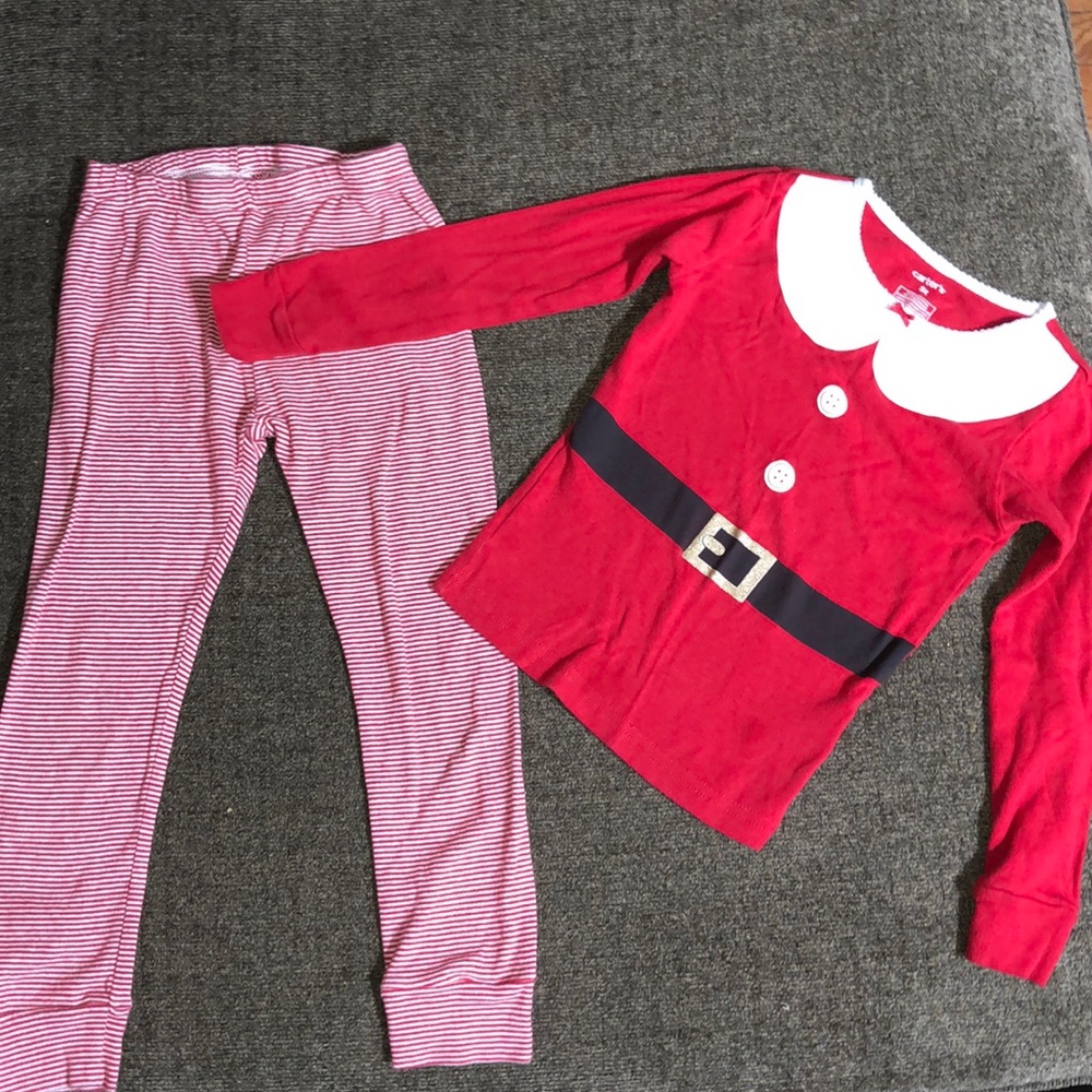 Santa two piece pajama set! Size 5T